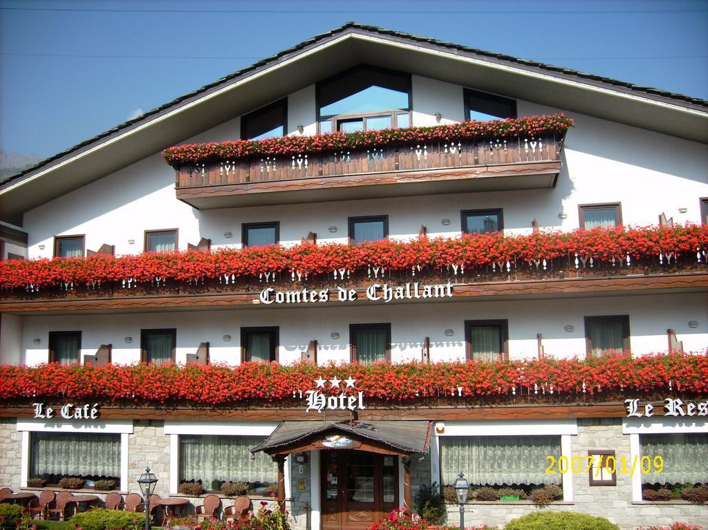 Hotel Comtes De Challant Albergo Etico Valle D'Aosta Fenis Eksteriør billede